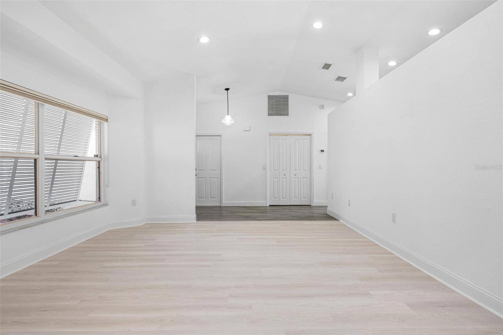 Image 9 of 24 For 6315 4th Avenue Nw