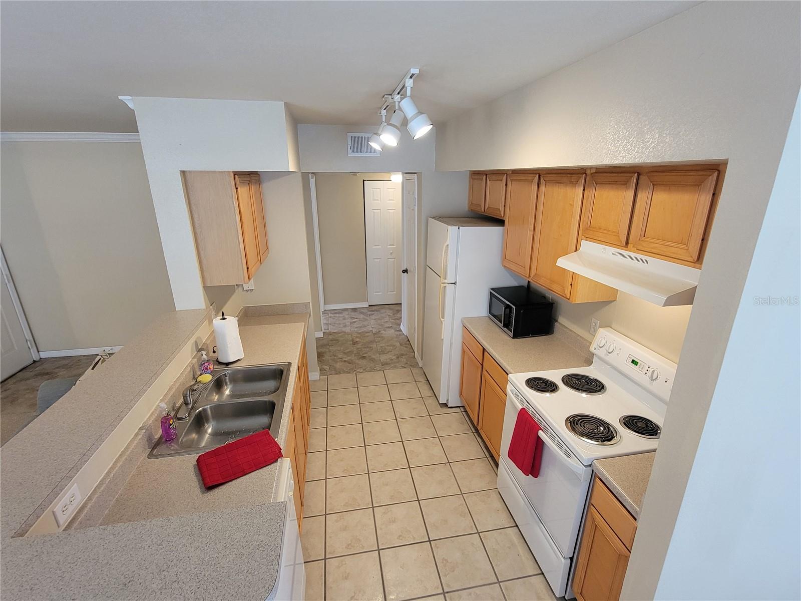 Image 13 of 52 For 1130 Villagio Circle 101