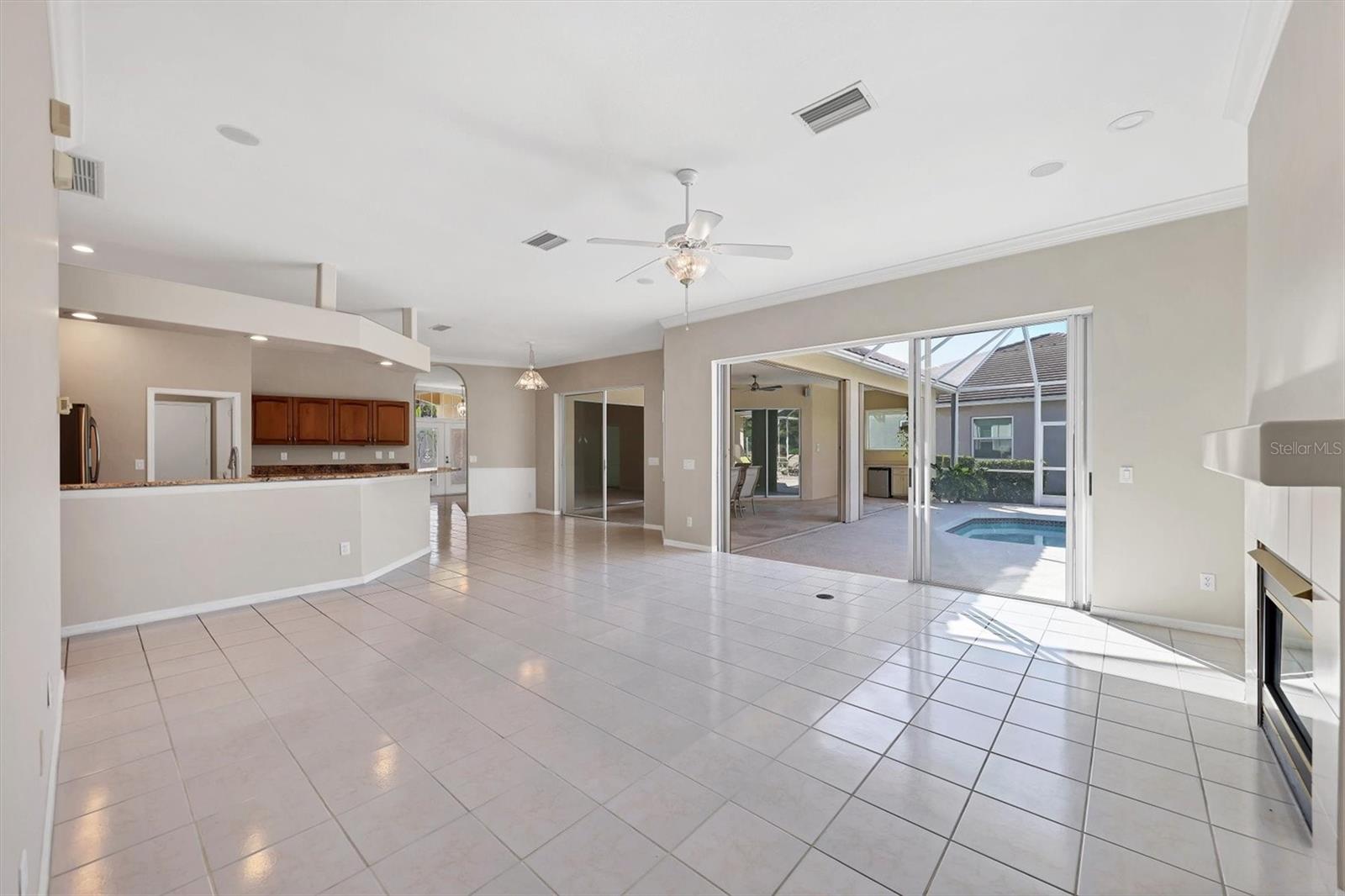 Image 16 of 61 For 8708 Grey Oaks Avenue