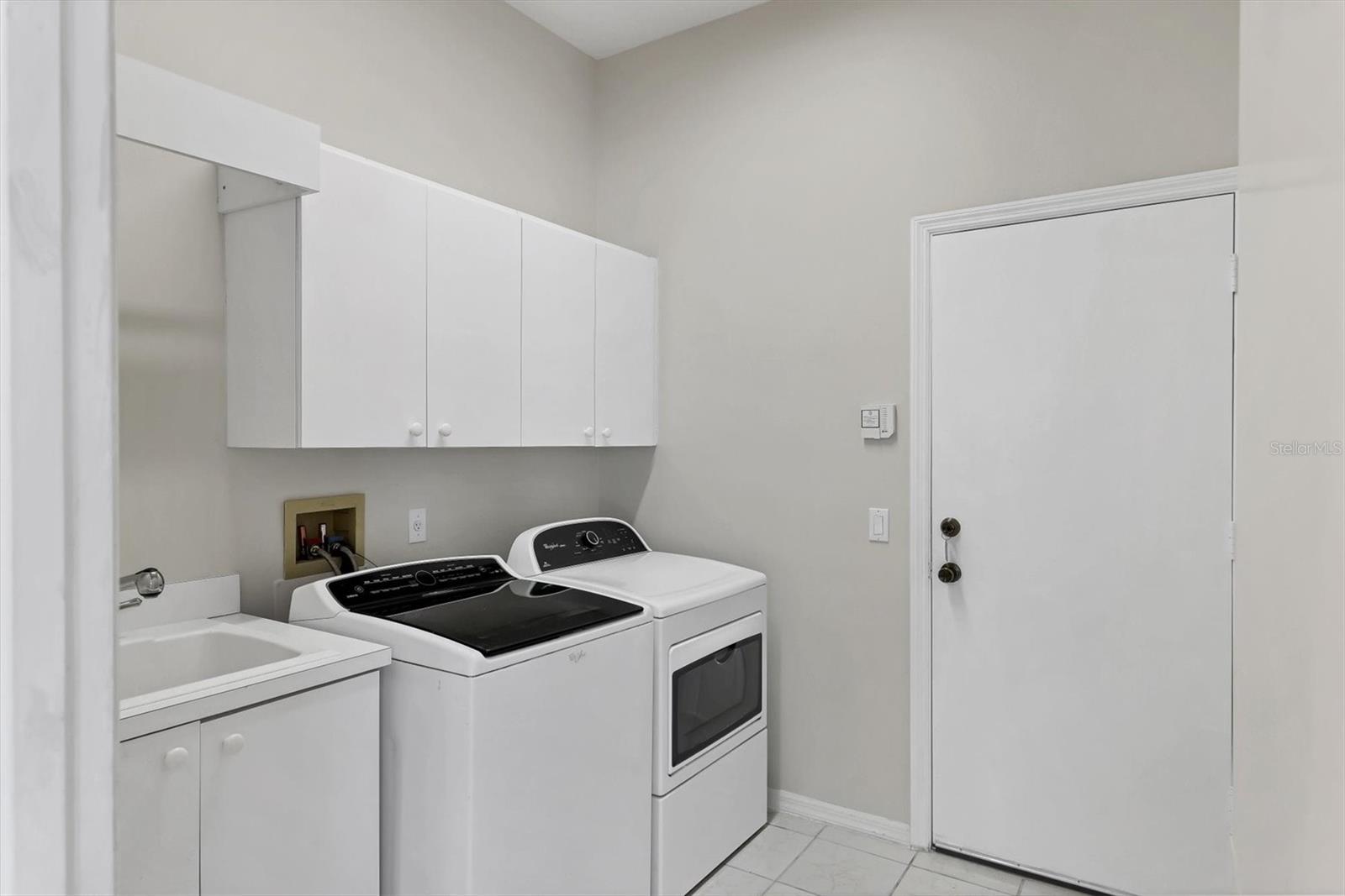 Image 29 of 61 For 8708 Grey Oaks Avenue