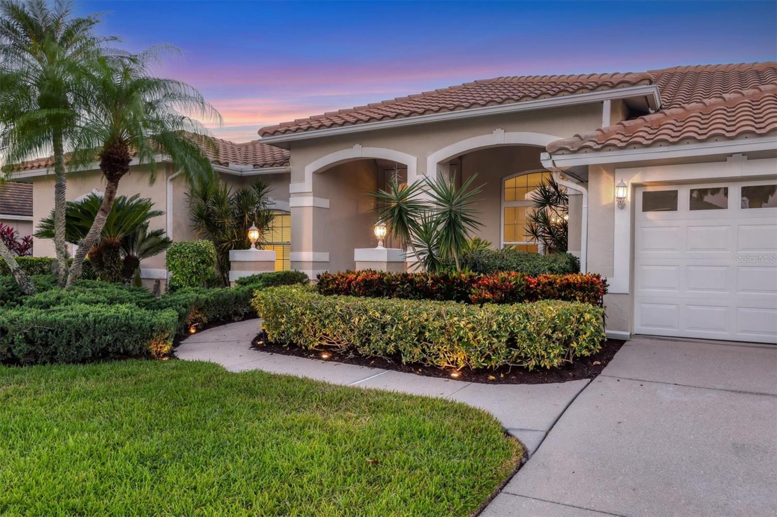 Image 3 of 61 For 8708 Grey Oaks Avenue