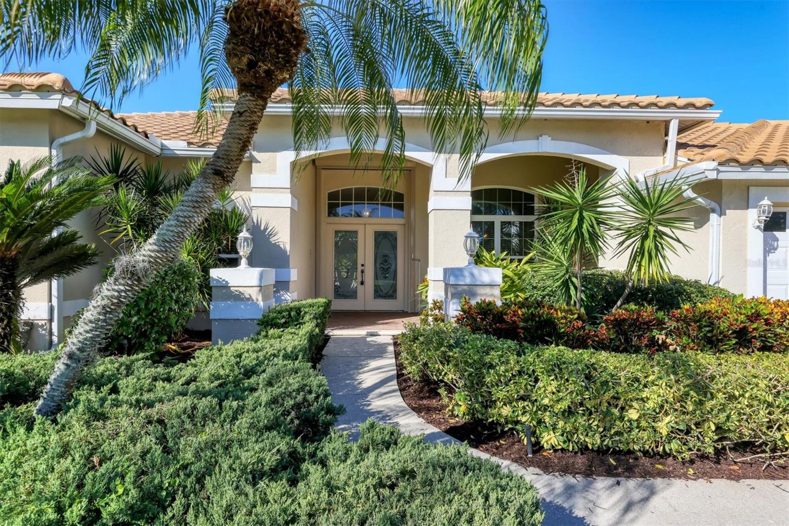 Image 4 of 61 For 8708 Grey Oaks Avenue