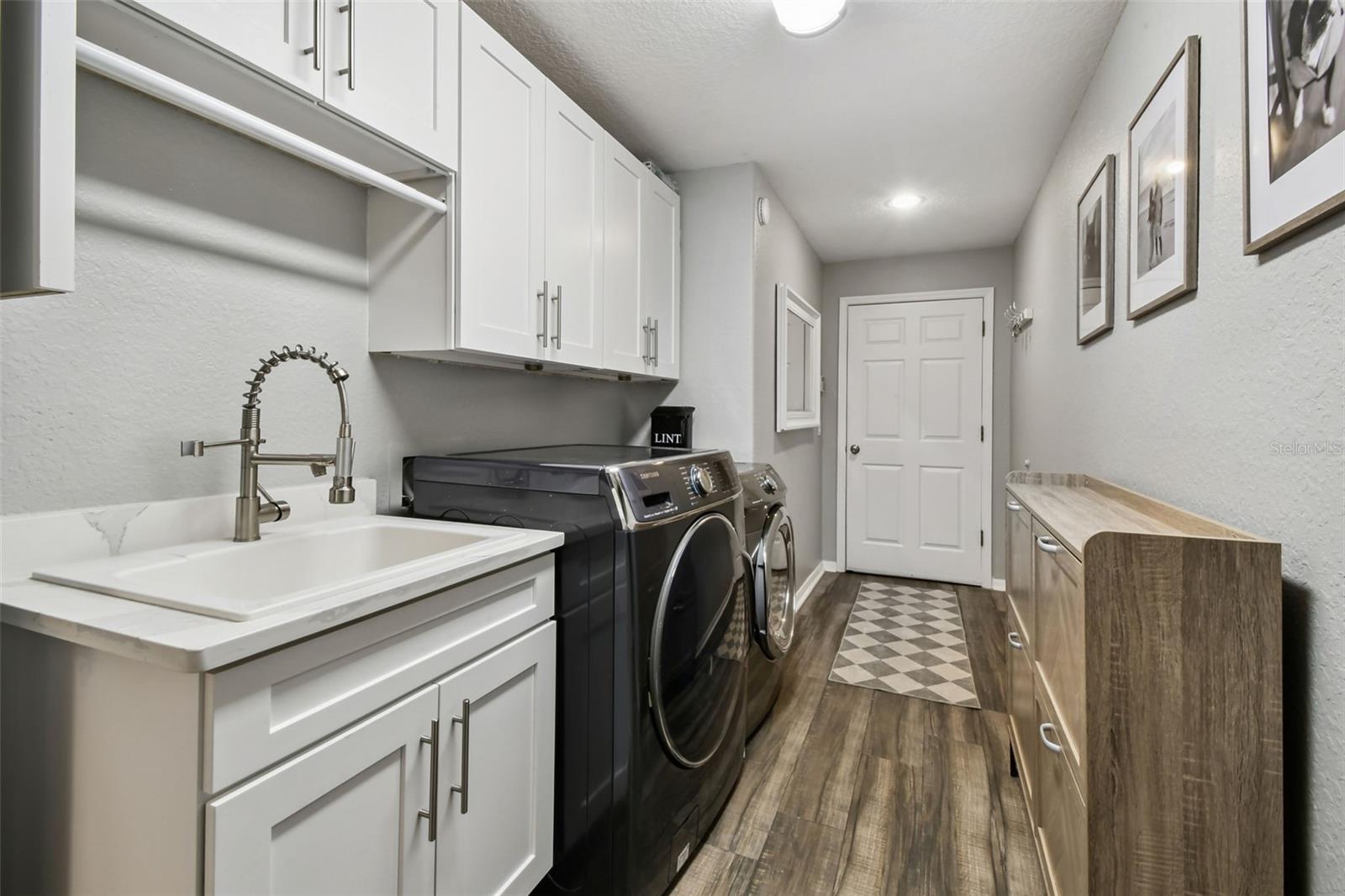 Image 15 of 51 For 9722 Tiffany Oaks Lane 14