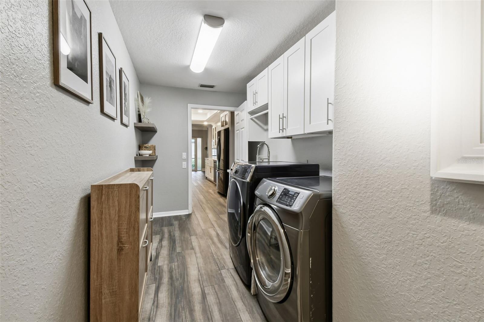 Image 16 of 51 For 9722 Tiffany Oaks Lane 14