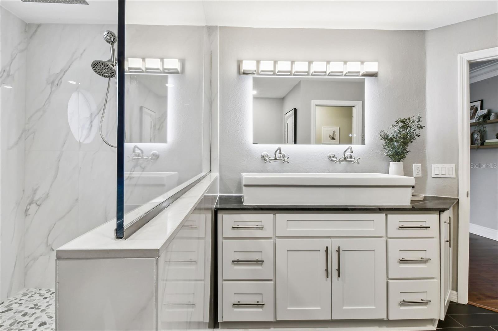 Image 27 of 51 For 9722 Tiffany Oaks Lane 14