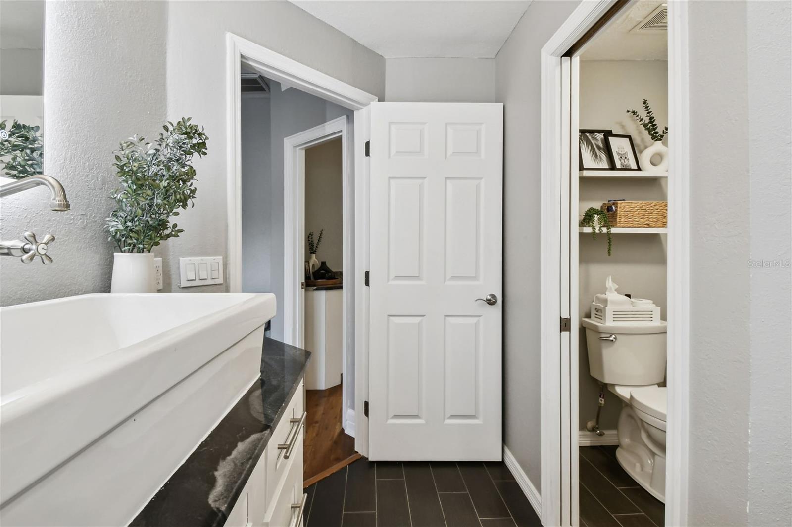 Image 29 of 51 For 9722 Tiffany Oaks Lane 14