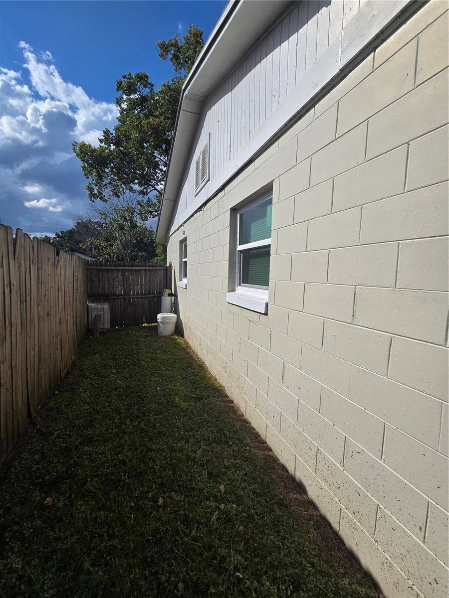 Image 14 of 15 For 1187 Poppy Avenue