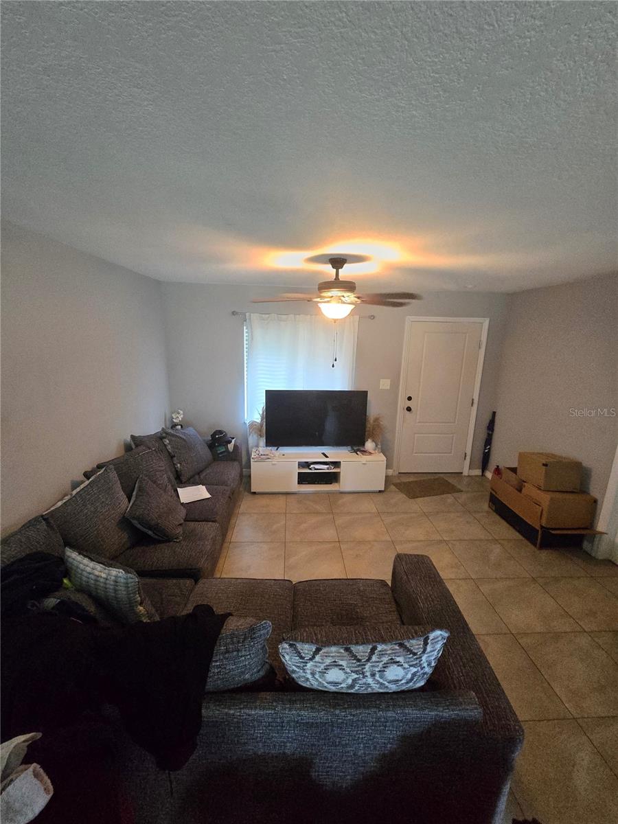 Image 4 of 15 For 1187 Poppy Avenue