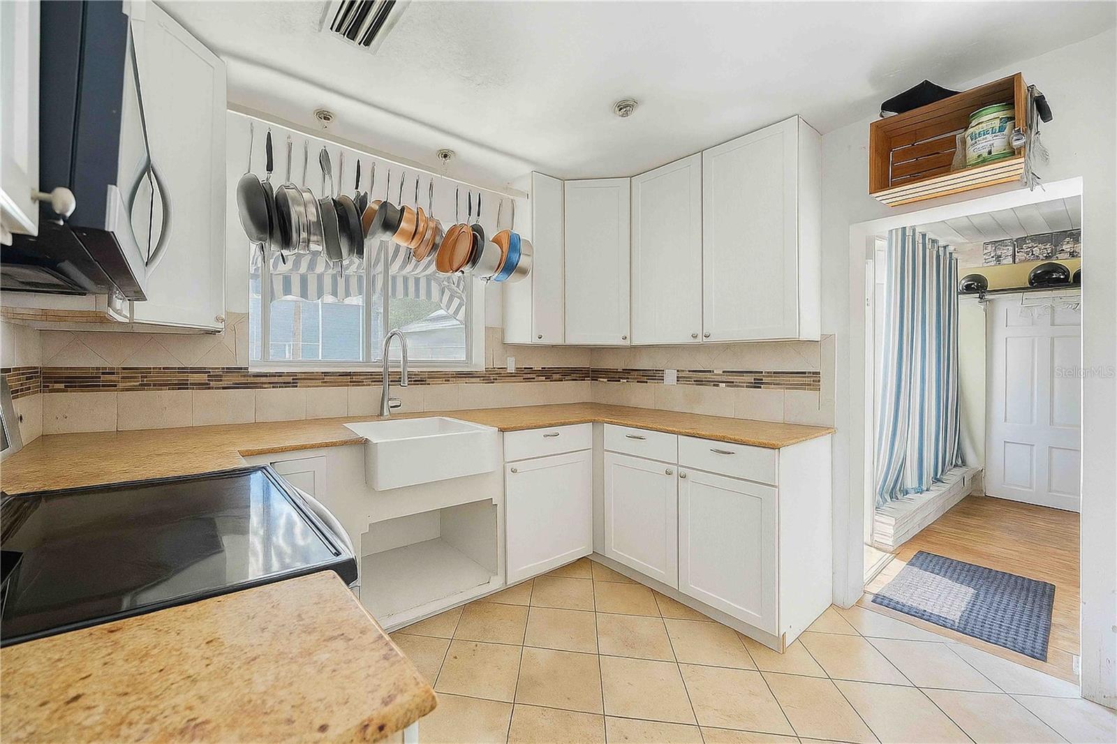Image 5 of 15 For 2507 Riverview Boulevard