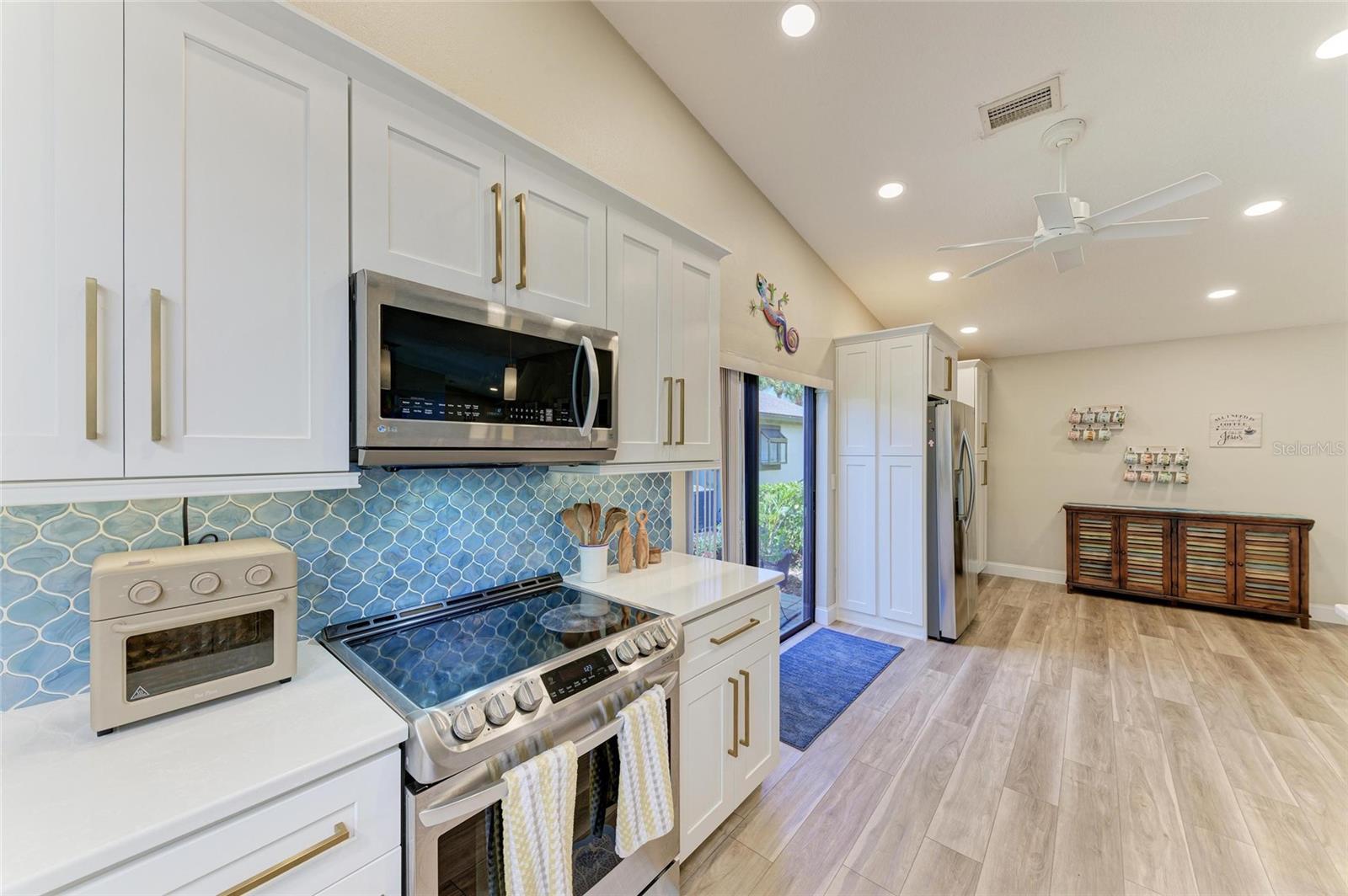 Image 22 of 50 For 7865 Pine Trace Drive
