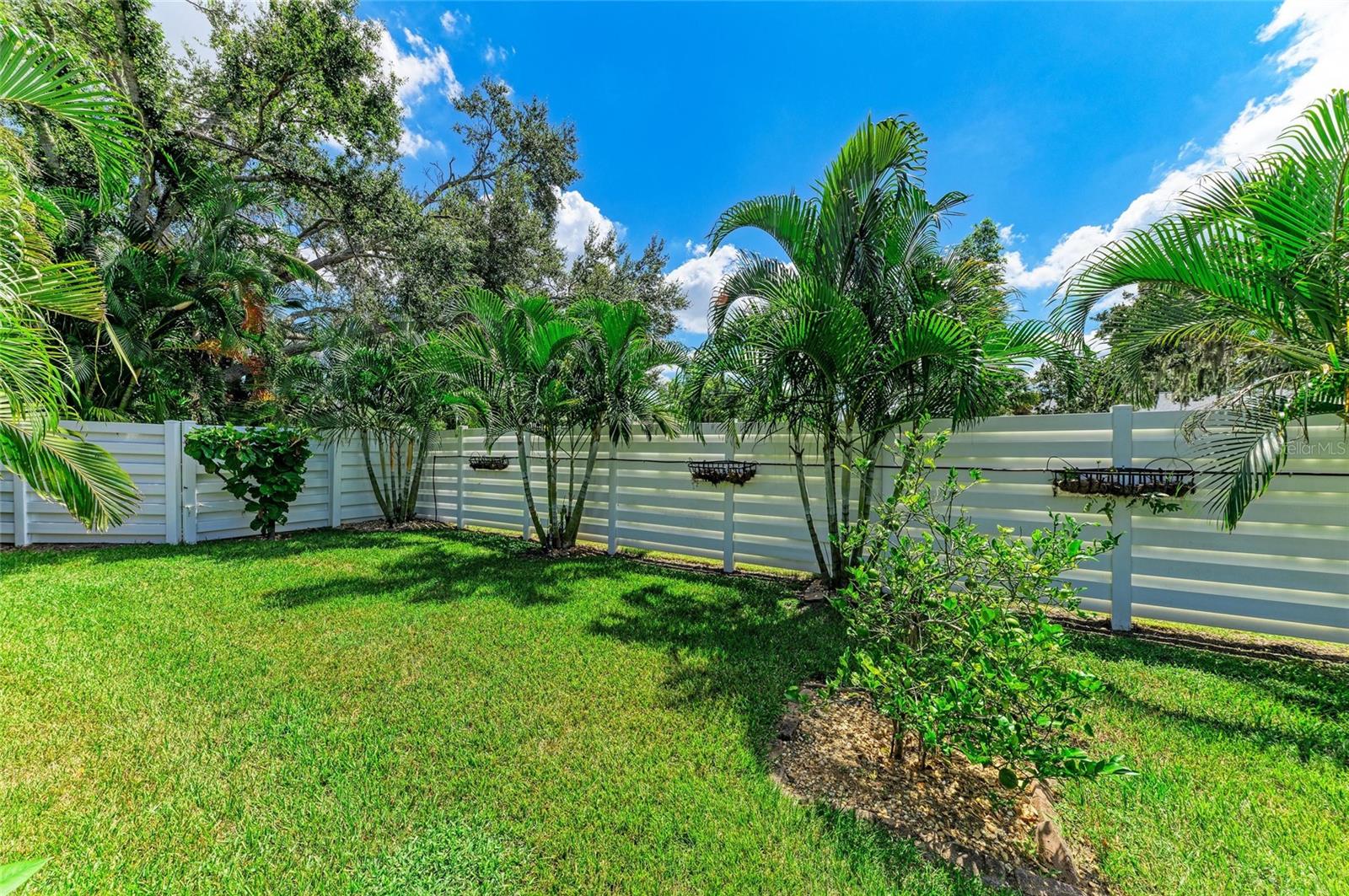 Image 47 of 50 For 7865 Pine Trace Drive