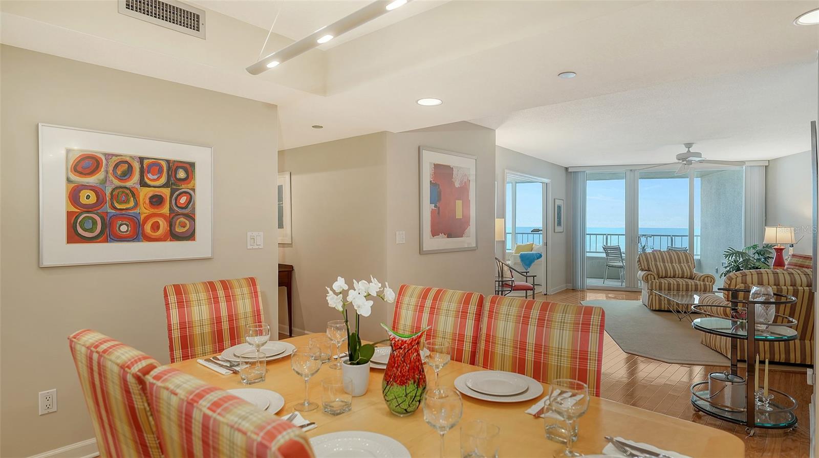 Image 4 of 31 For 775 Longboat Club Road 606