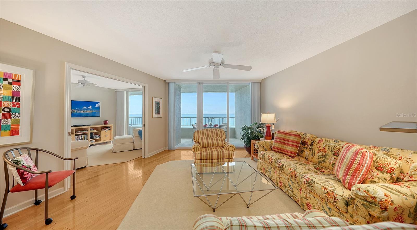 Image 5 of 31 For 775 Longboat Club Road 606