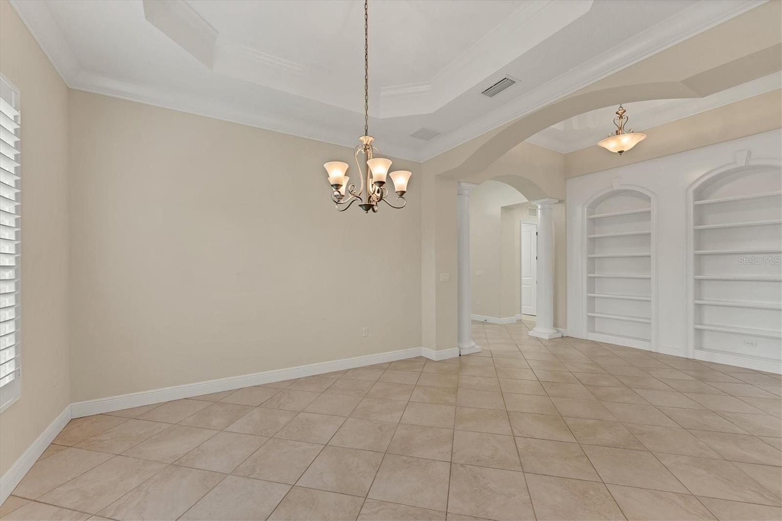 Image 10 of 96 For 14215 Kinglet Terrace