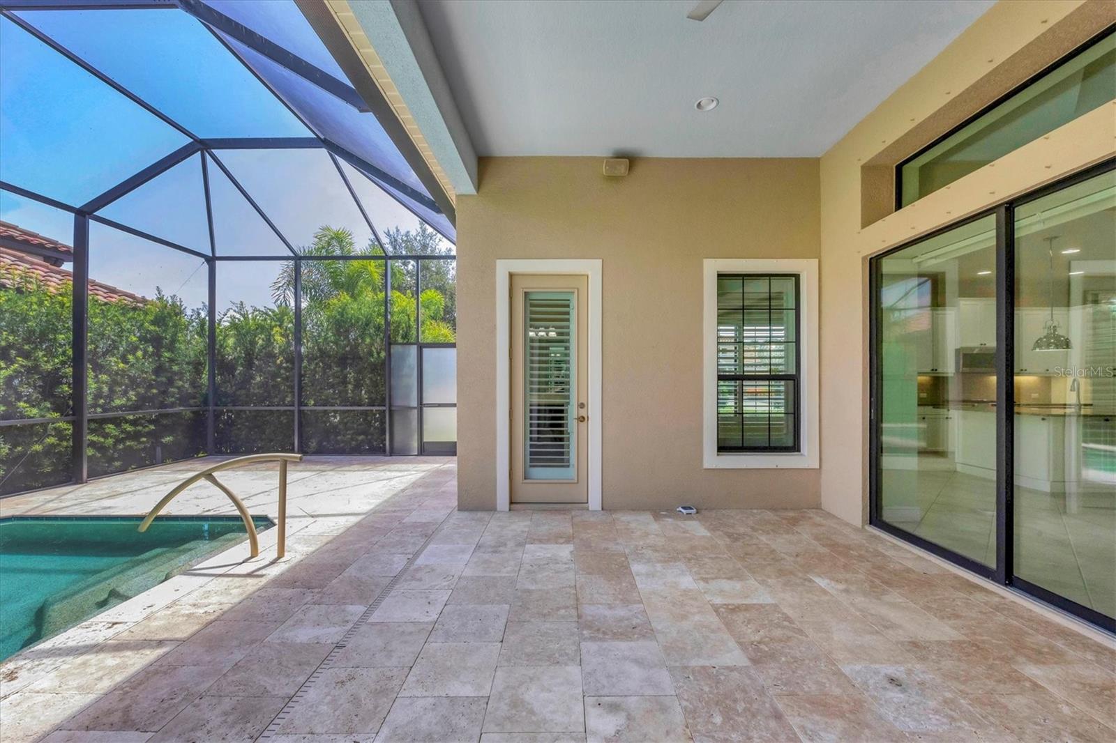 Image 18 of 96 For 14215 Kinglet Terrace