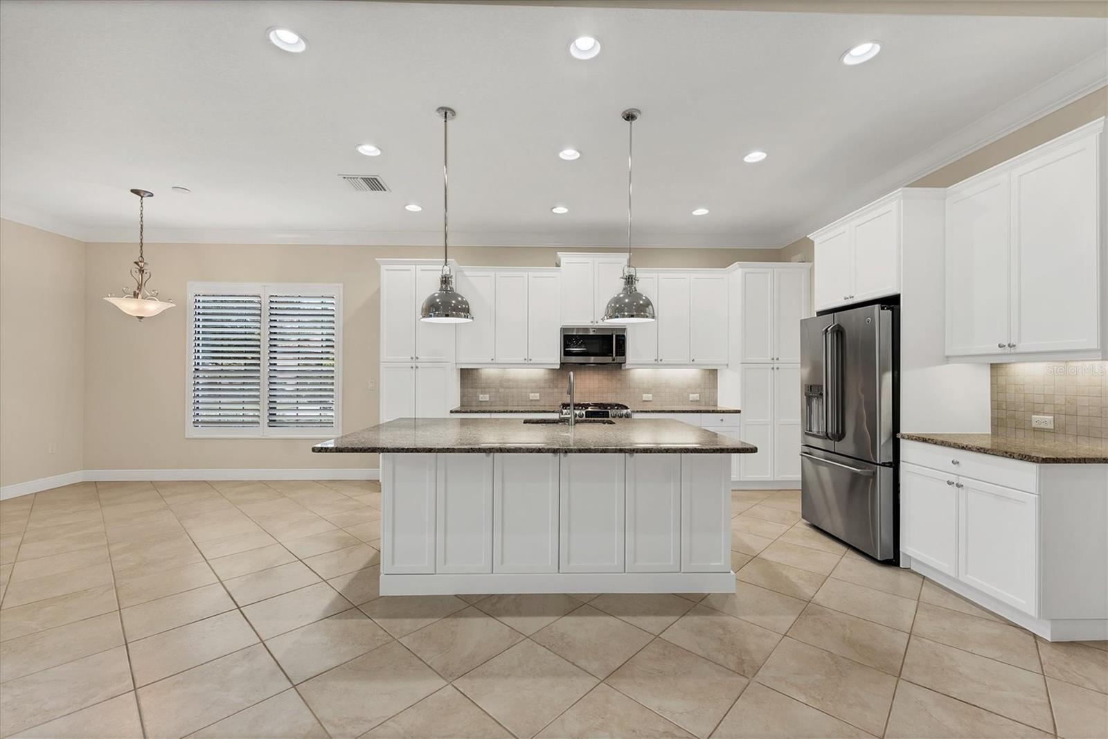 Image 23 of 96 For 14215 Kinglet Terrace