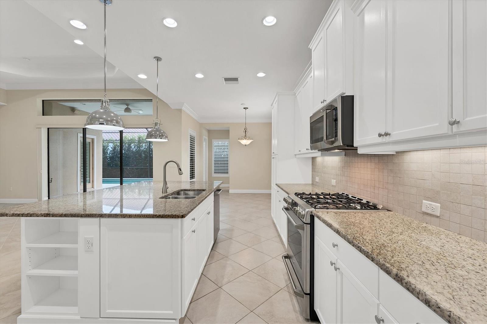 Image 29 of 96 For 14215 Kinglet Terrace