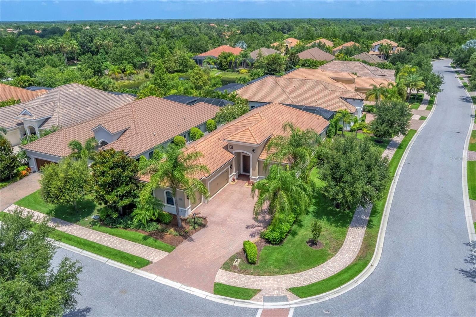Image 3 of 96 For 14215 Kinglet Terrace