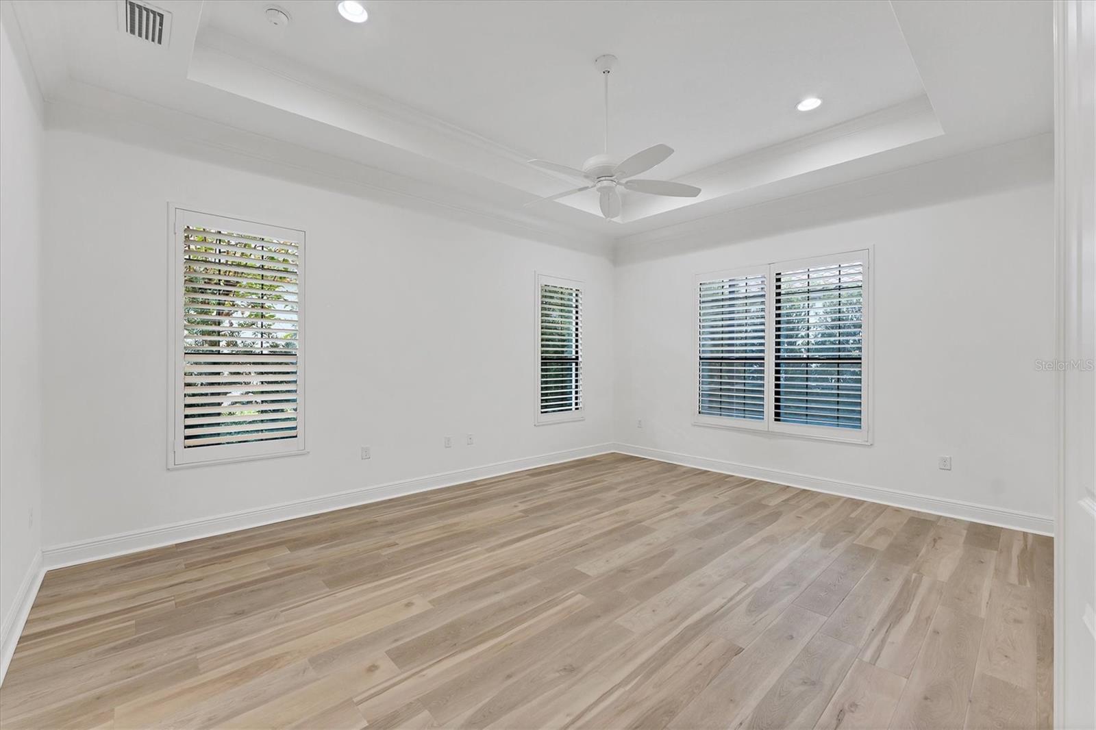 Image 34 of 96 For 14215 Kinglet Terrace
