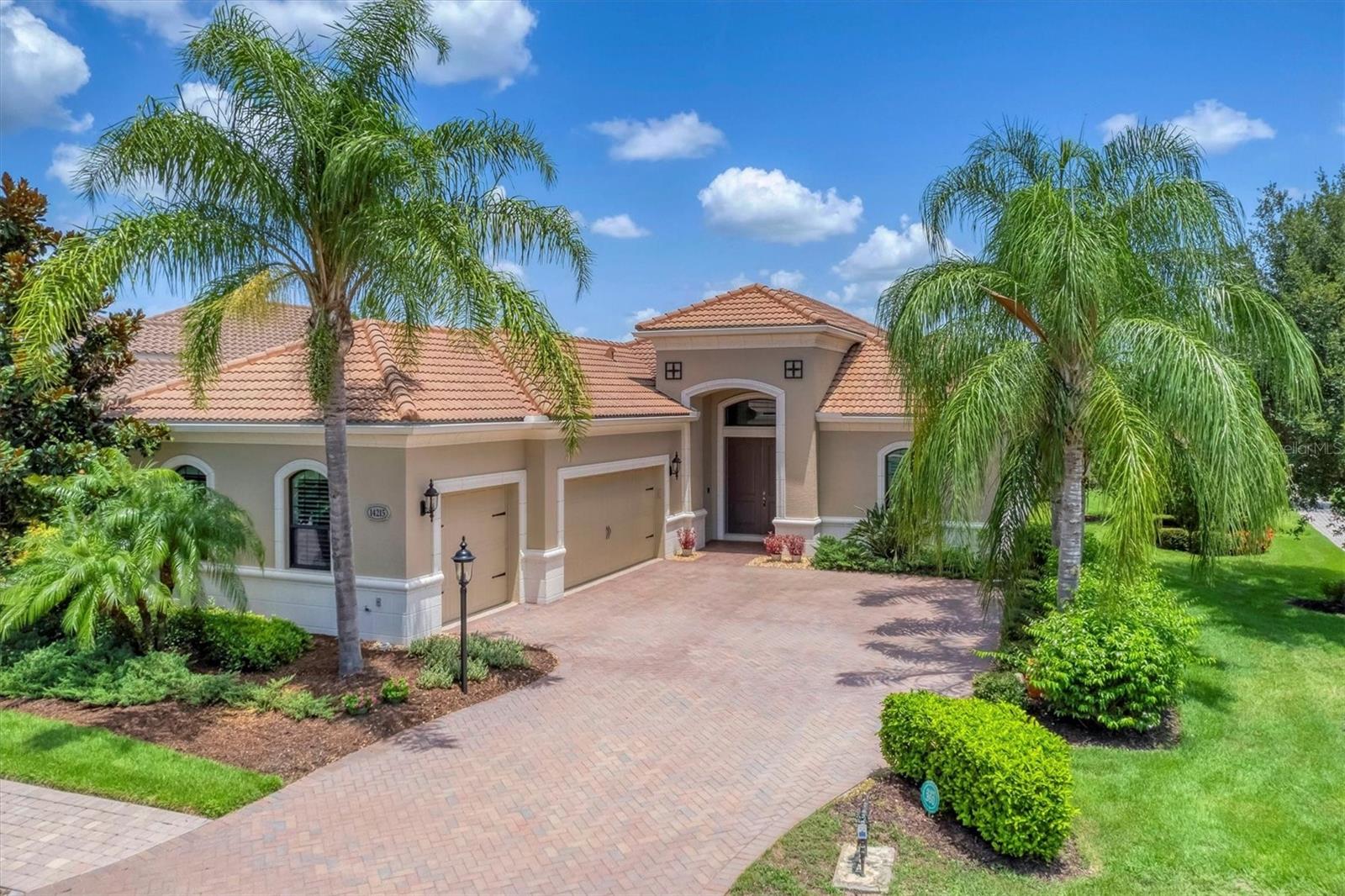 Image 4 of 96 For 14215 Kinglet Terrace