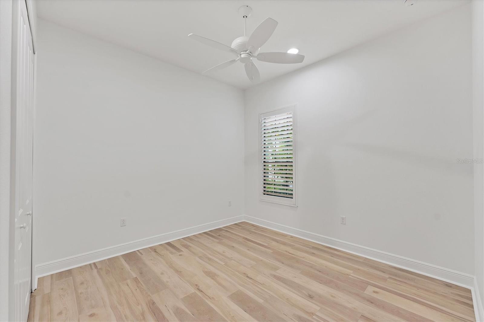 Image 43 of 96 For 14215 Kinglet Terrace
