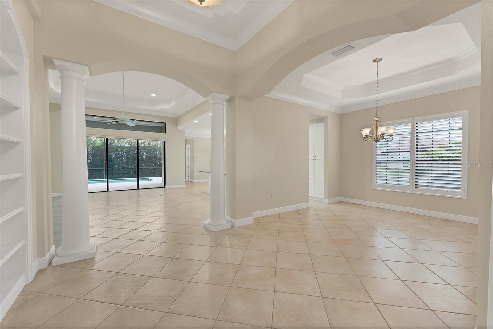 Image 9 of 96 For 14215 Kinglet Terrace