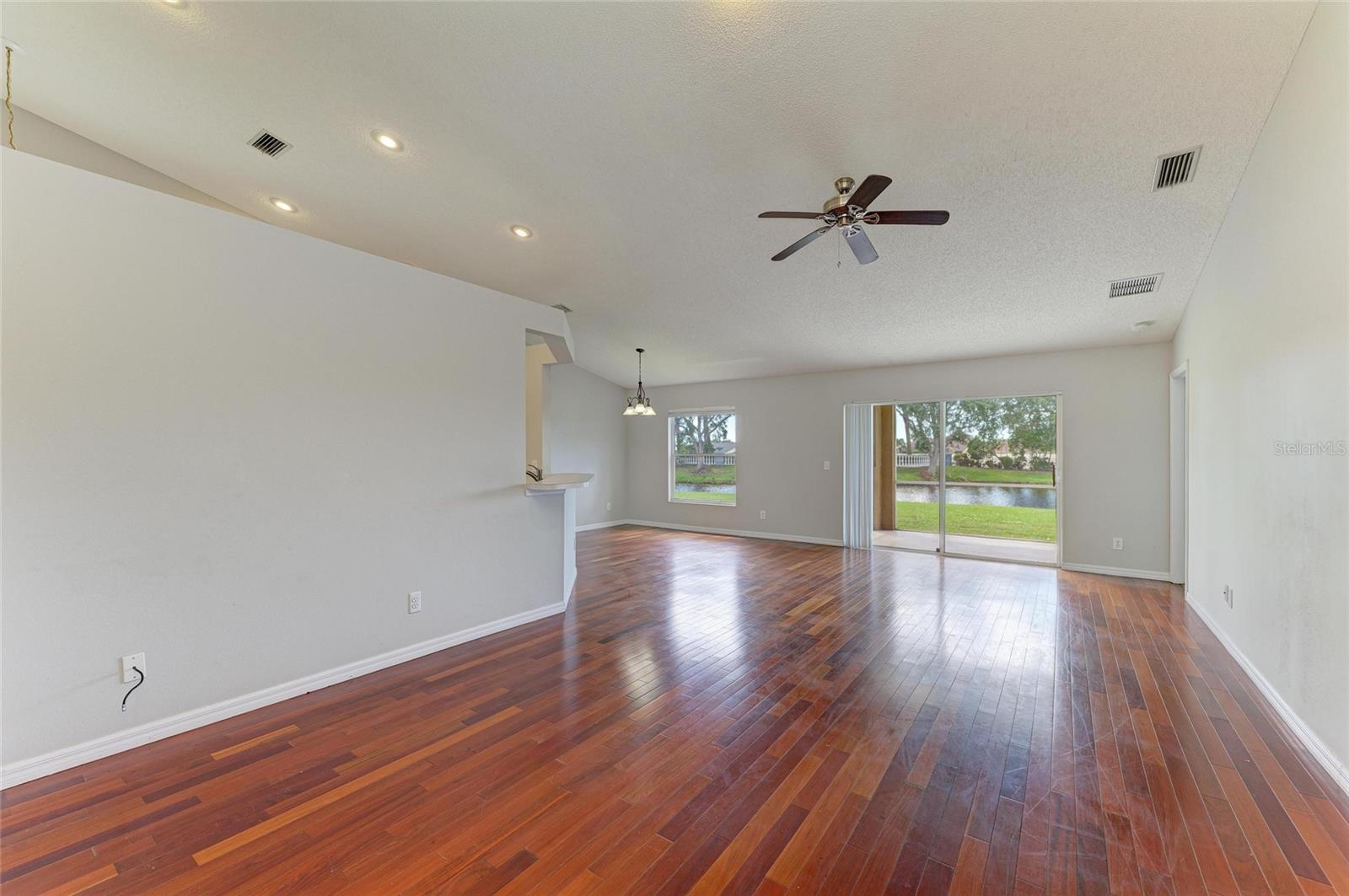 Image 4 of 43 For 4506 Cabbage Key Terrace