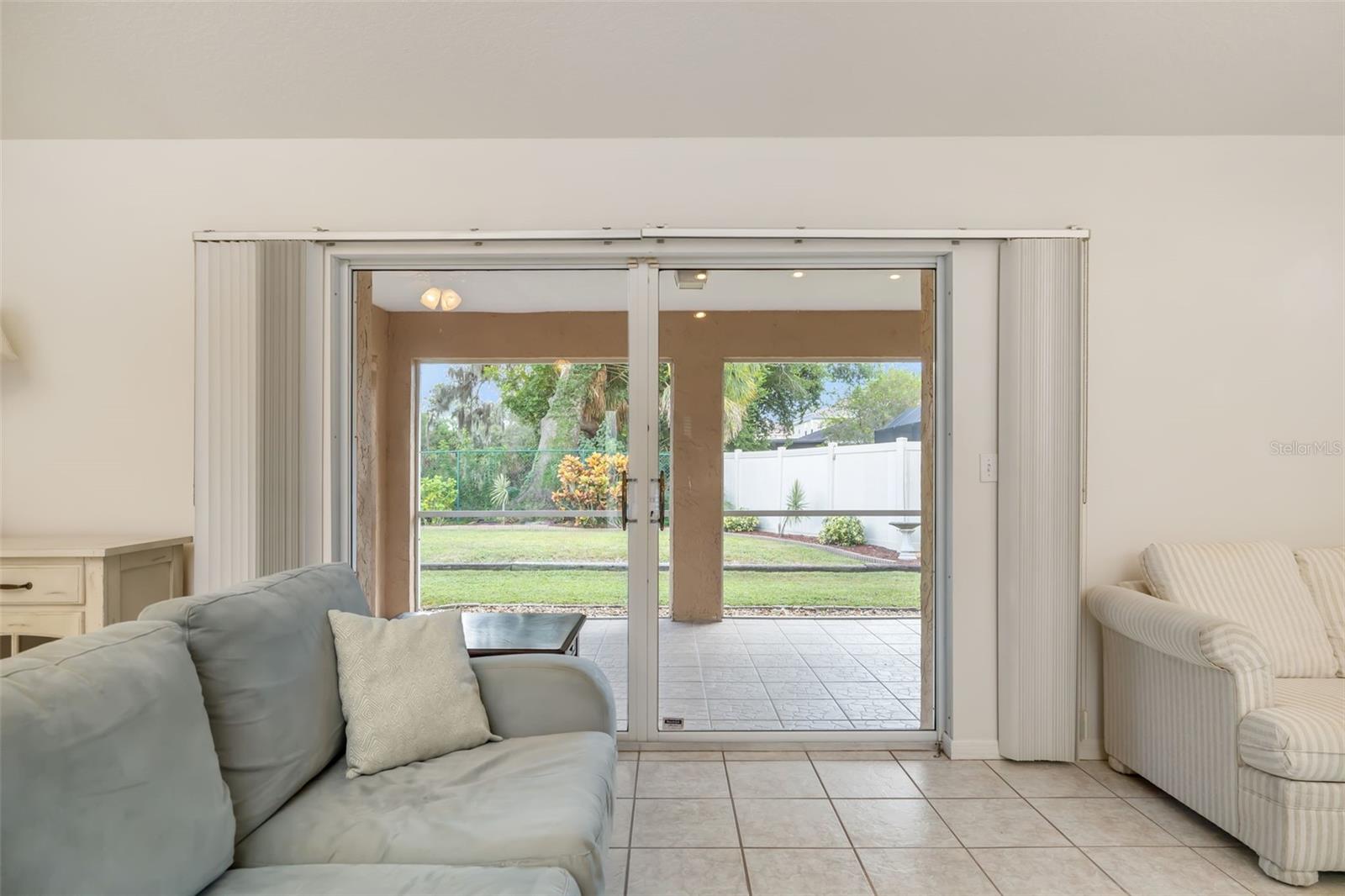 Image 4 of 50 For 2102 Old Arbor Court