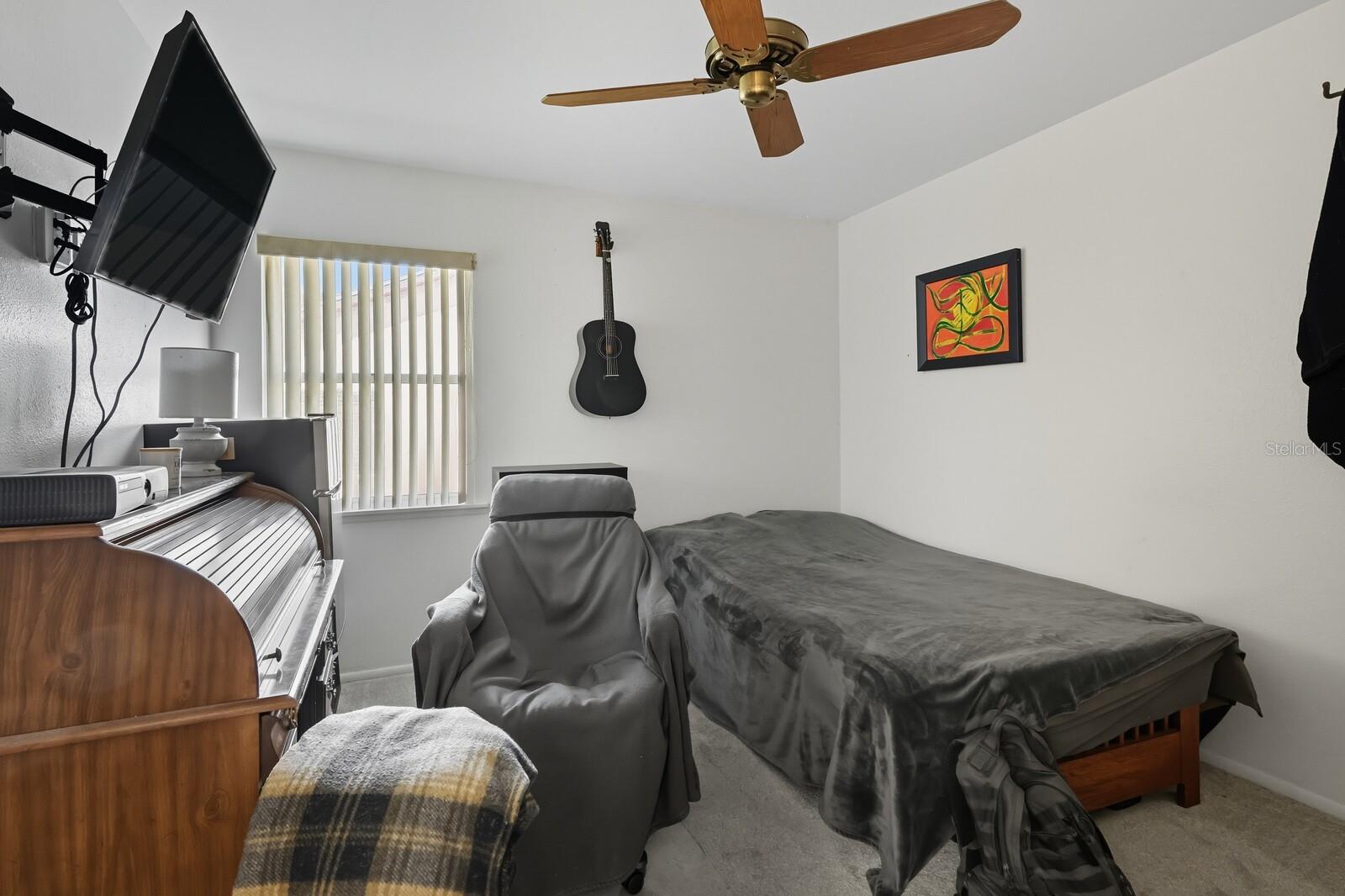 Image 17 of 25 For 4424 Meadow Creek Circle