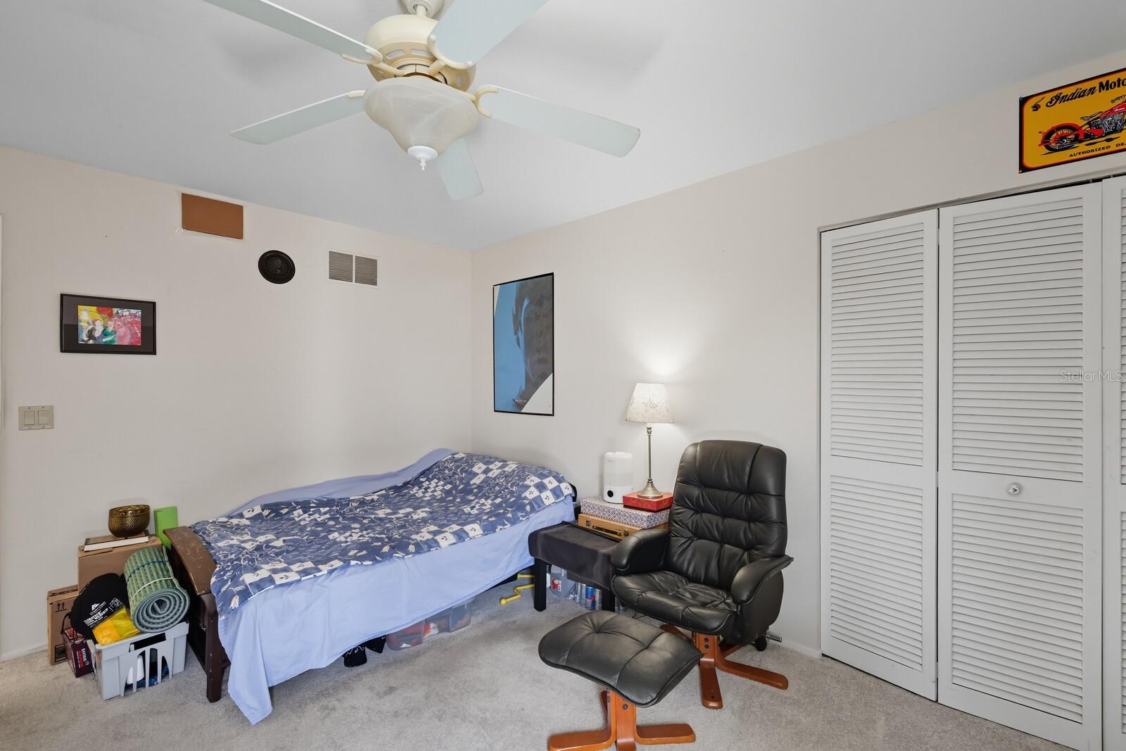 Image 18 of 25 For 4424 Meadow Creek Circle
