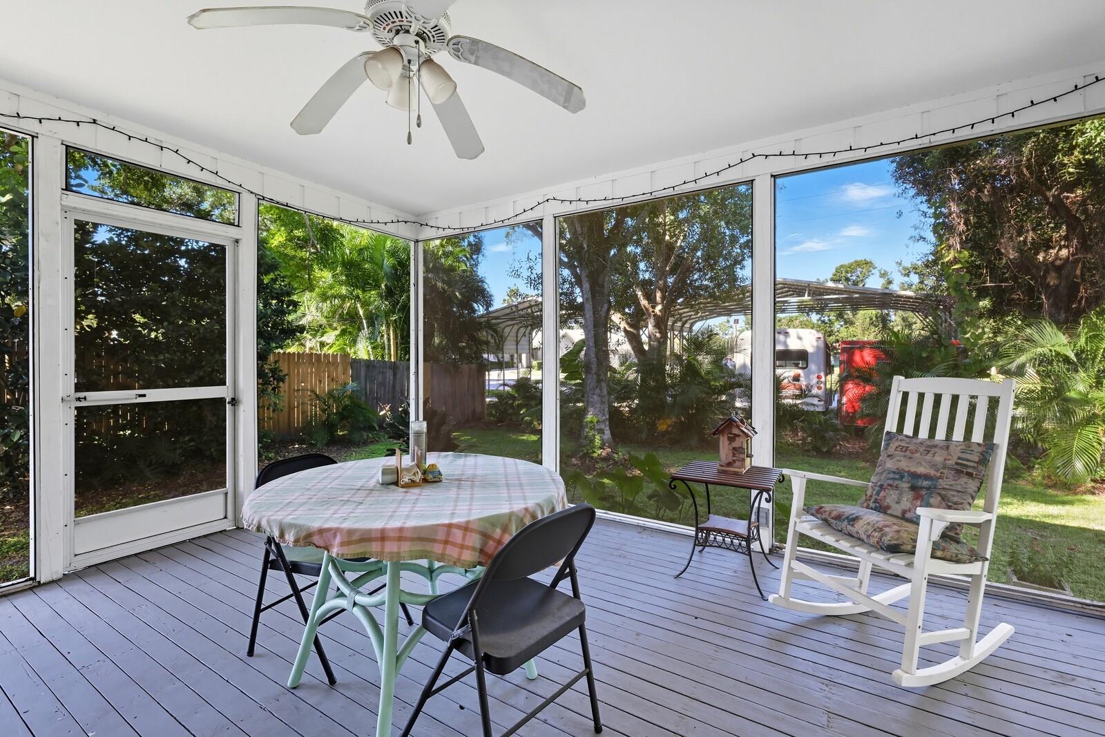 Image 21 of 25 For 4424 Meadow Creek Circle
