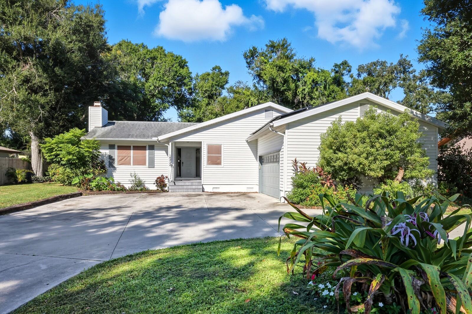 Image 3 of 25 For 4424 Meadow Creek Circle