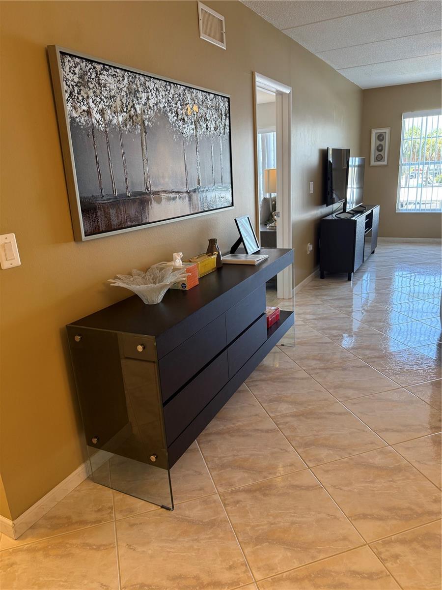 Image 5 of 13 For 3806 Gulf Of Mexico Drive C212