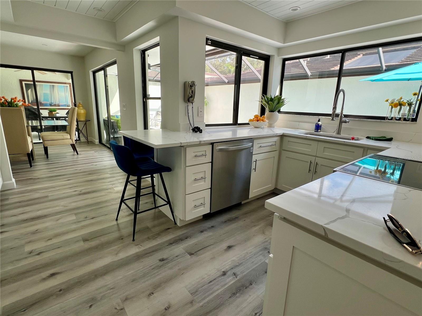 Image 6 of 10 For 3918 Glen Oaks Manor Drive