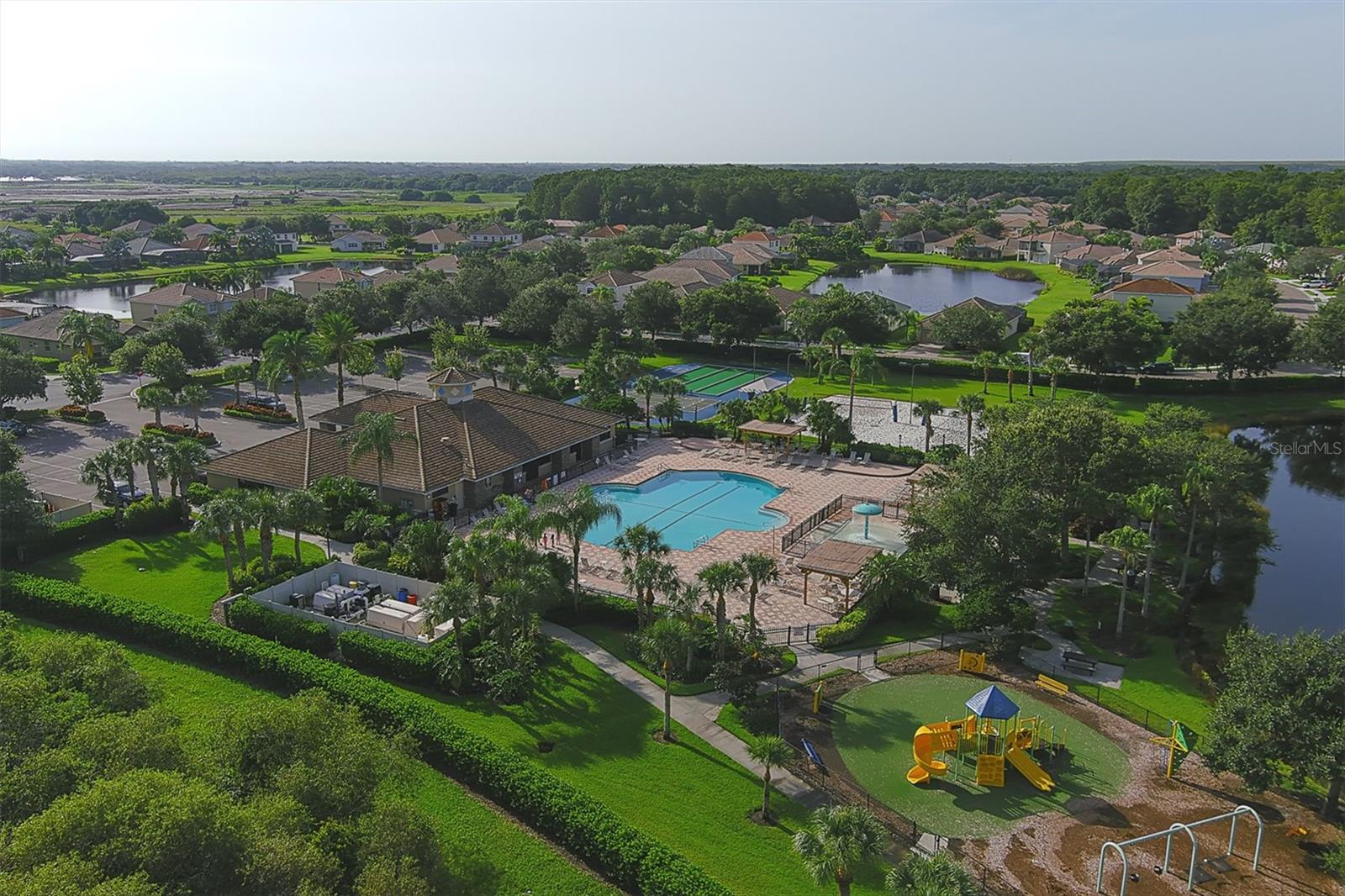 Image 44 of 47 For 303 Heritage Isles Way