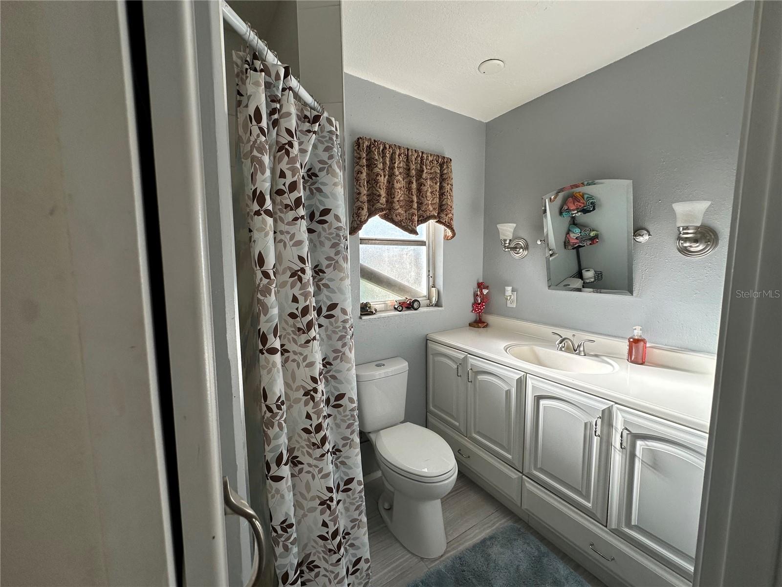 Image 16 of 24 For 2424 51st Street