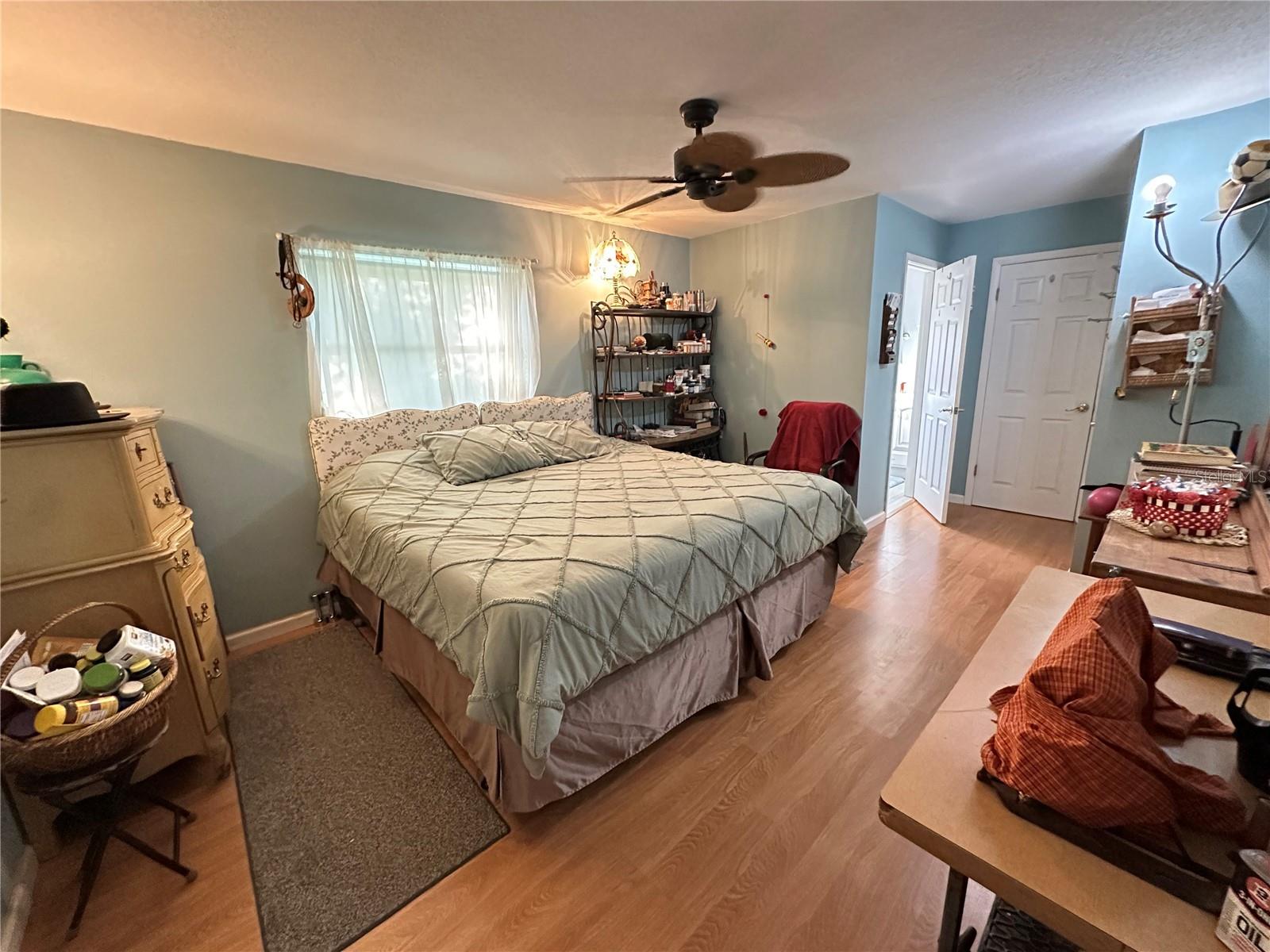 Image 17 of 24 For 2424 51st Street