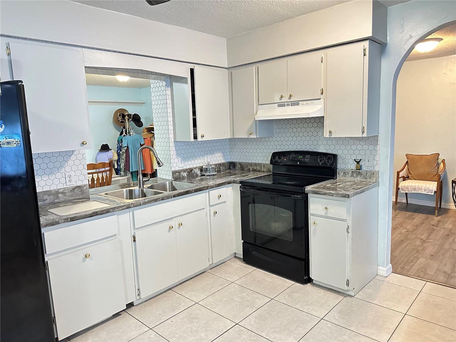 Image 7 of 24 For 2424 51st Street