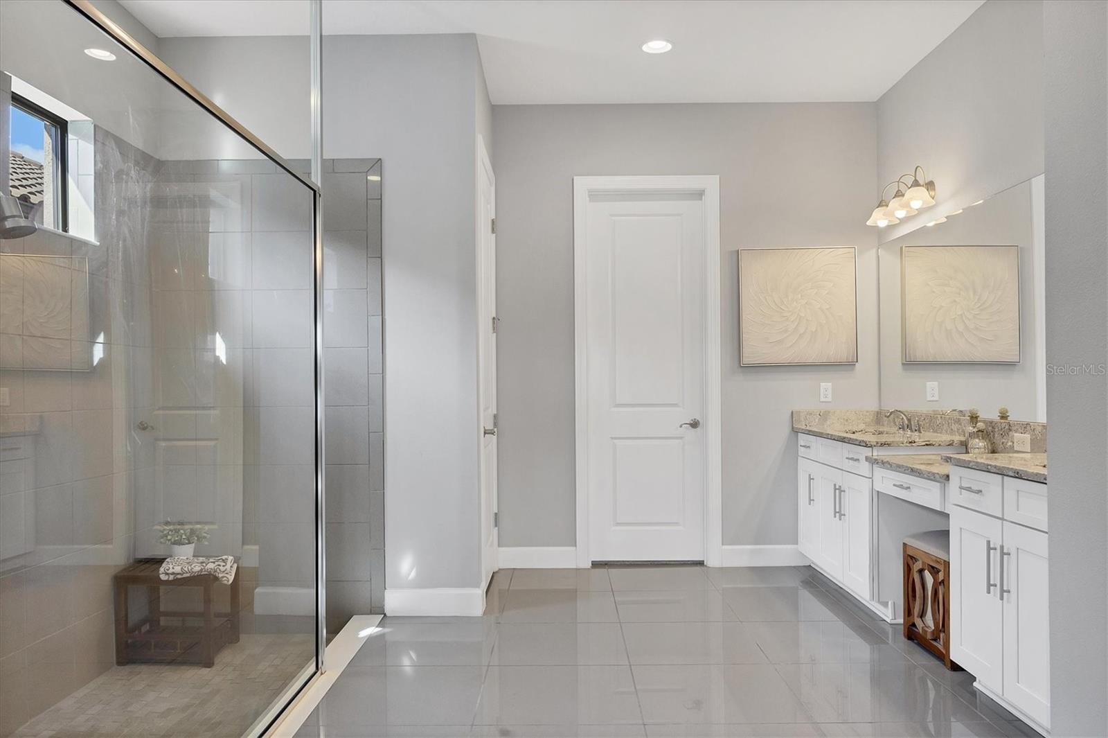 Image 32 of 100 For 13216 Malachite Drive