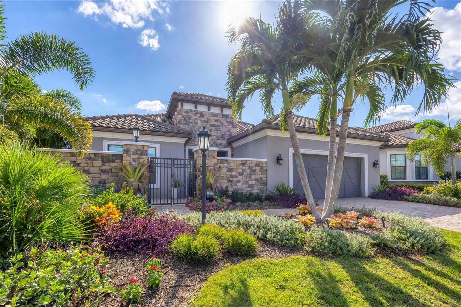 Image 55 of 100 For 13216 Malachite Drive