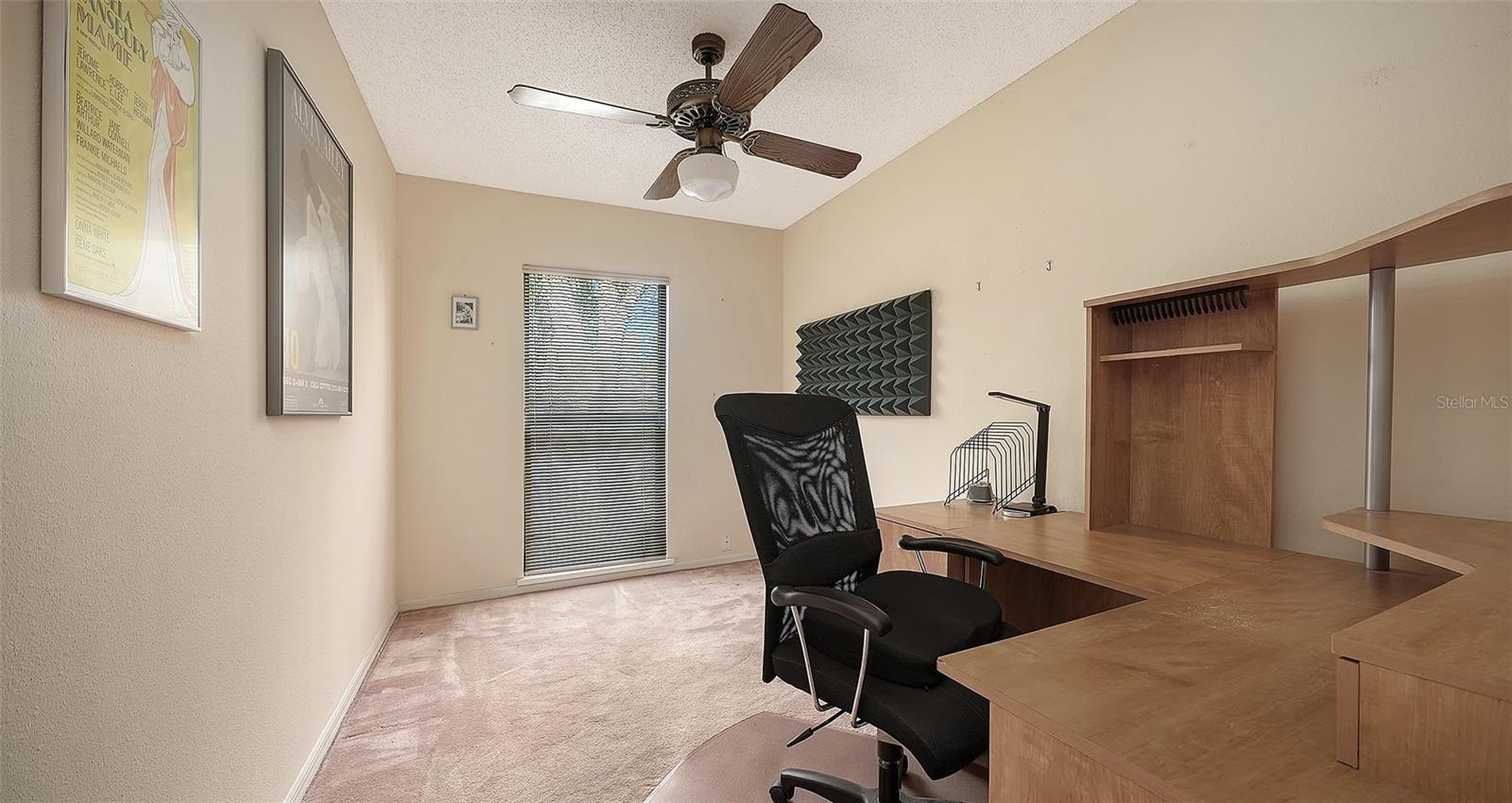 Image 29 of 68 For 4390 Woodview Drive