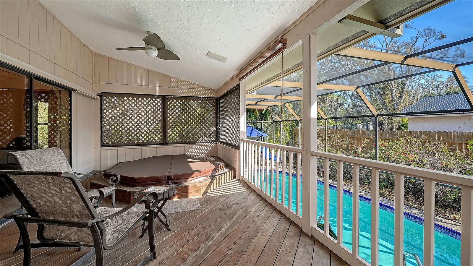 Image 36 of 68 For 4390 Woodview Drive