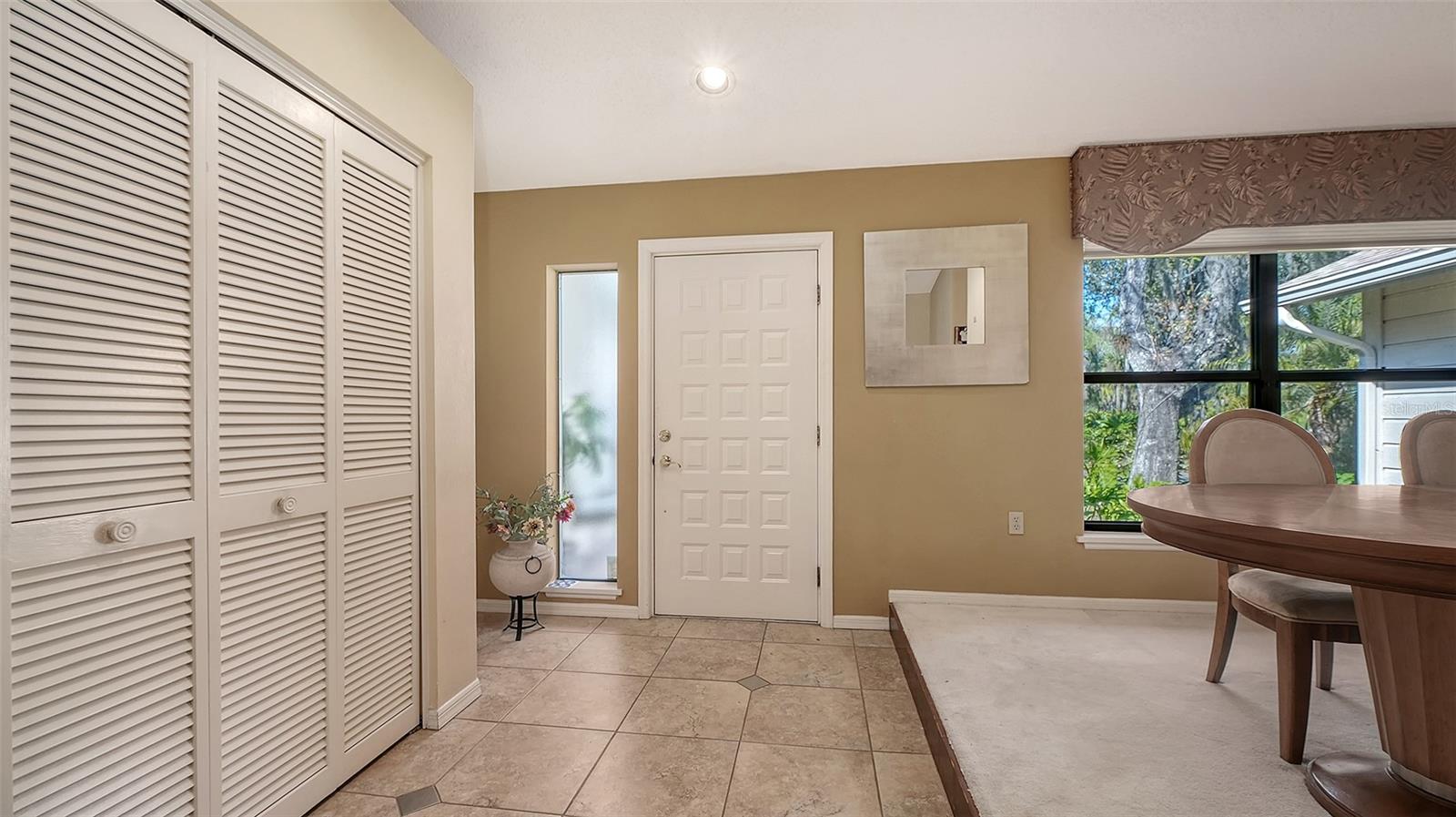 Image 6 of 68 For 4390 Woodview Drive