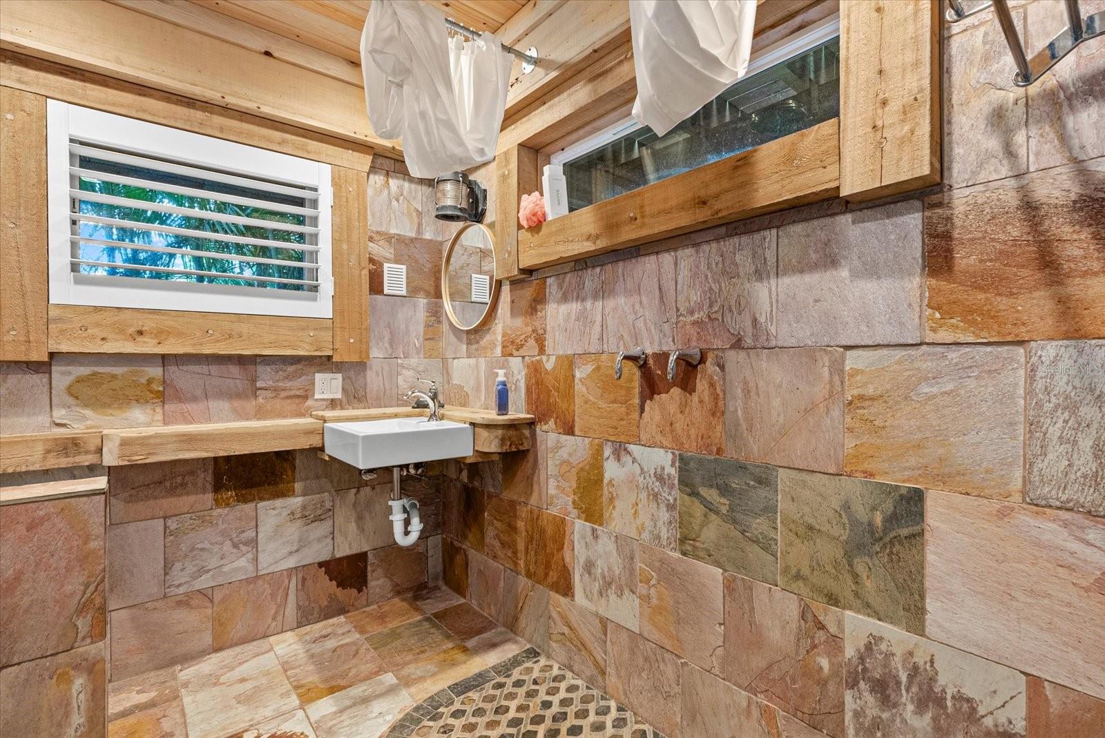 Image 78 of 89 For 10216 46th Avenue W