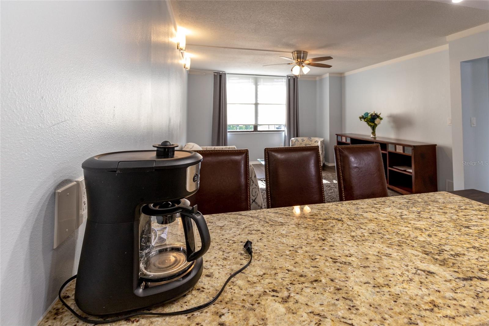 Image 15 of 23 For 701 Madison Avenue 401