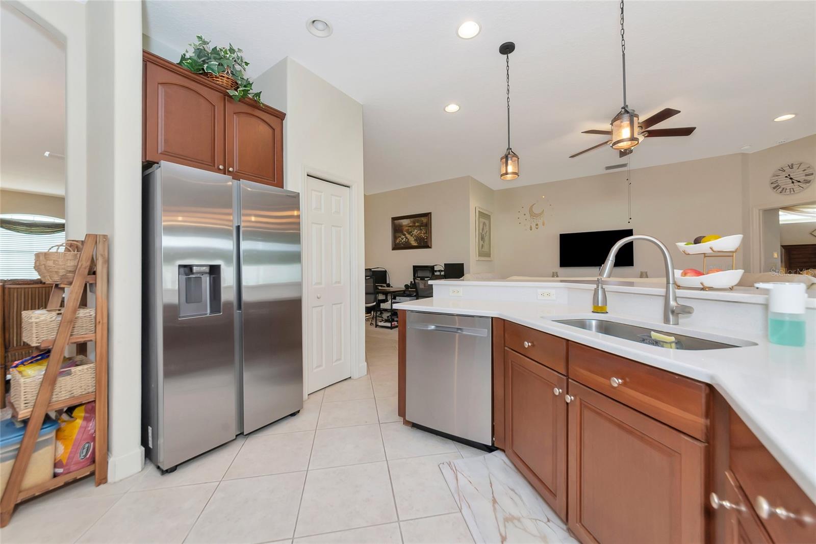 Image 13 of 40 For 6841 74th Street Circle E