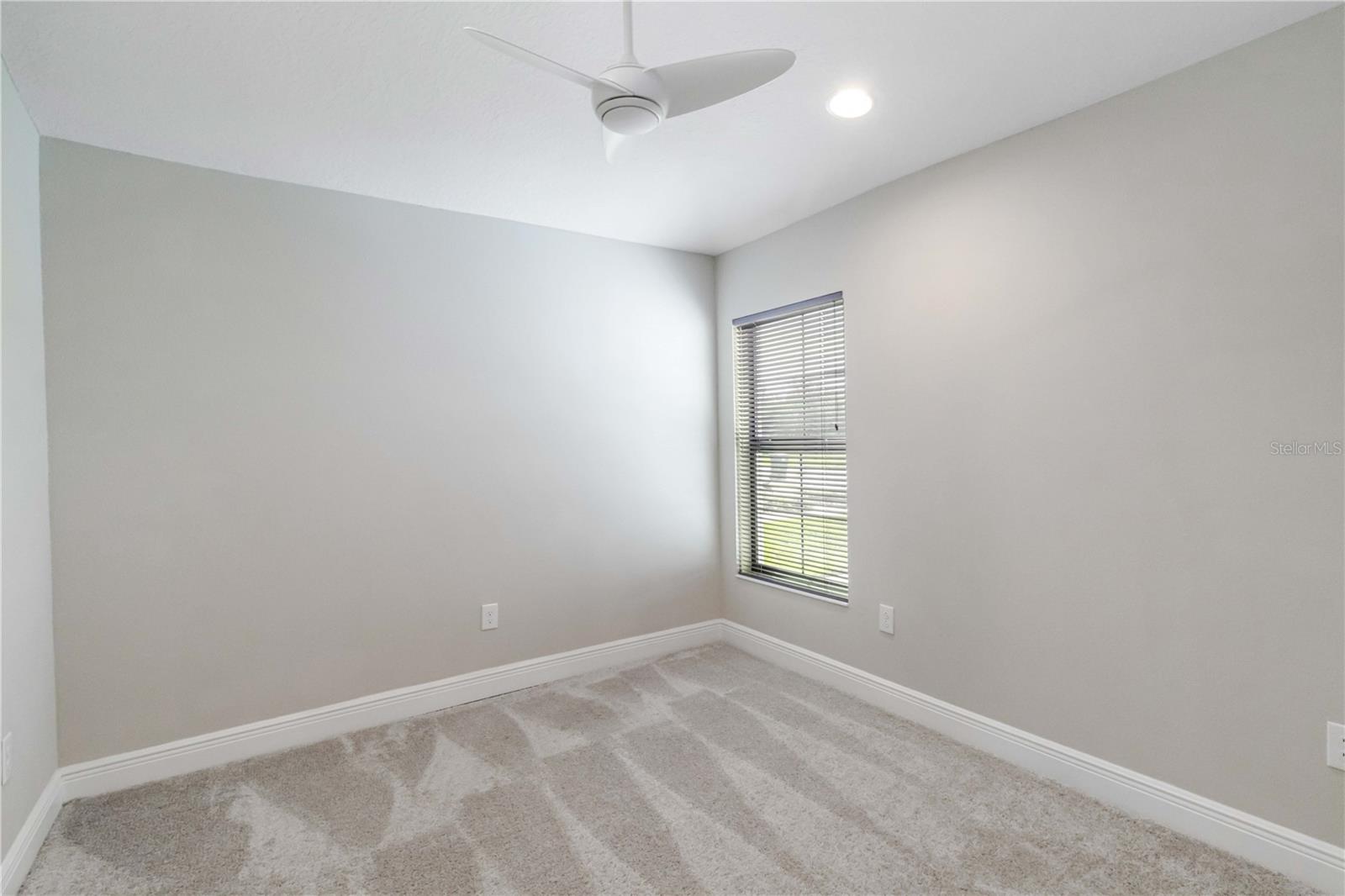 Image 12 of 21 For 12513 Oak Hill Way