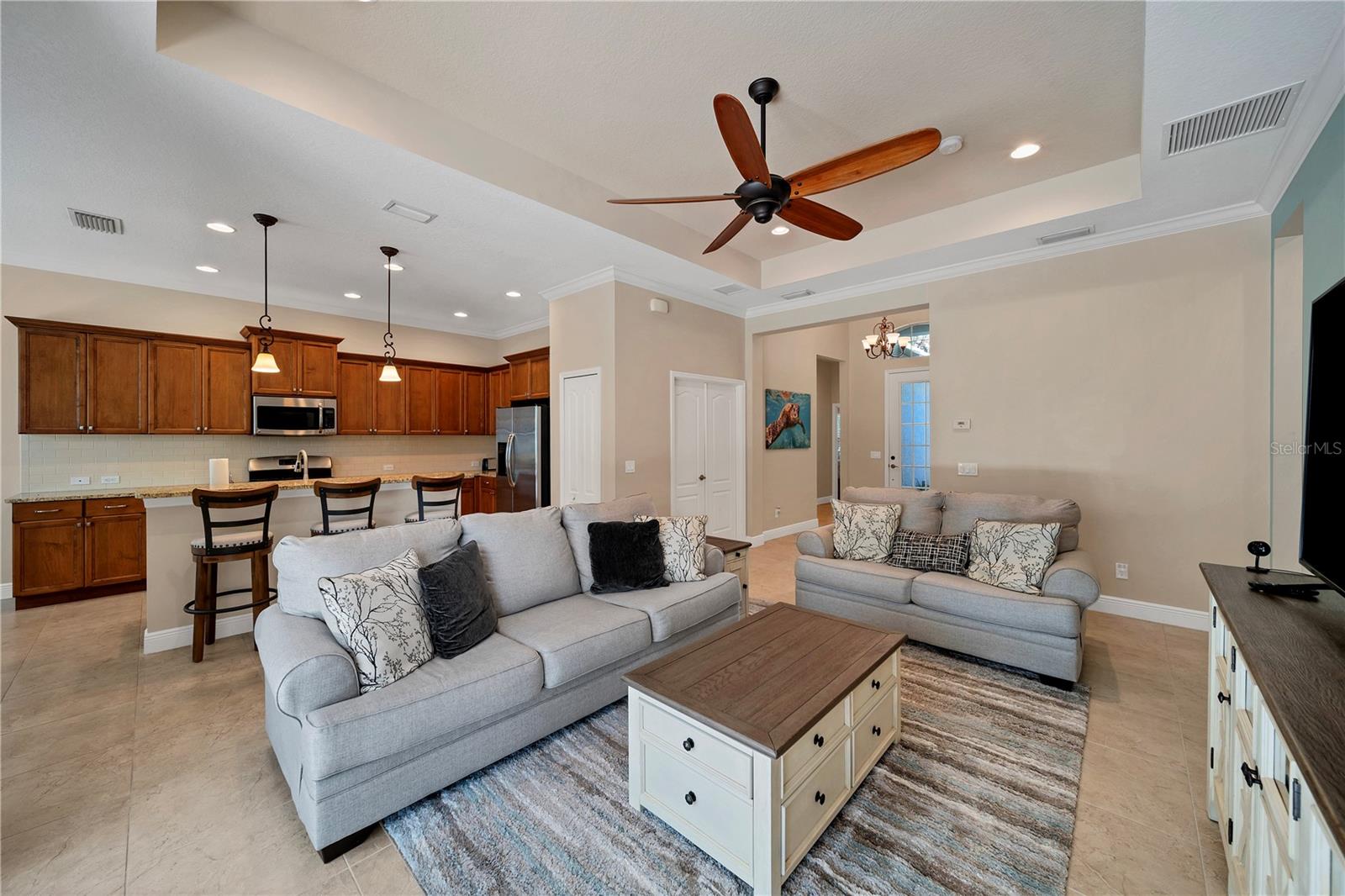 Image 6 of 17 For 12154 Thornhill Court