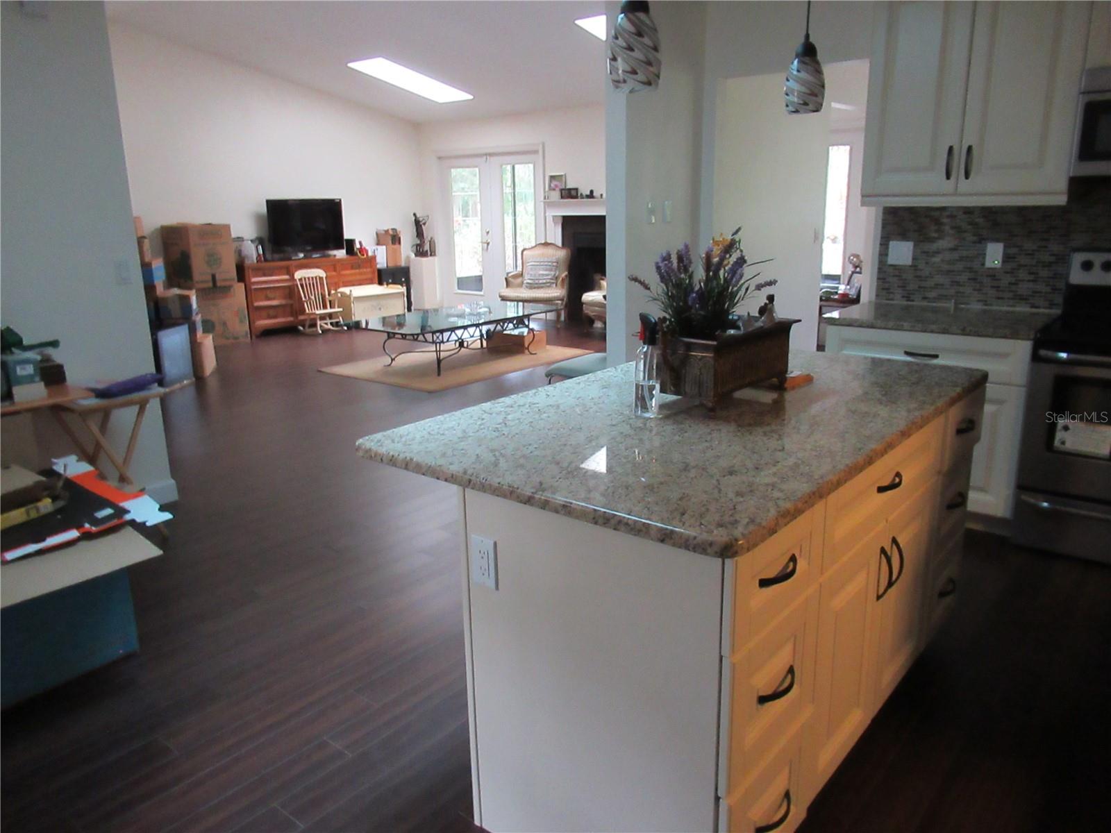 Image 8 of 22 For 10861 Forest Run Drive