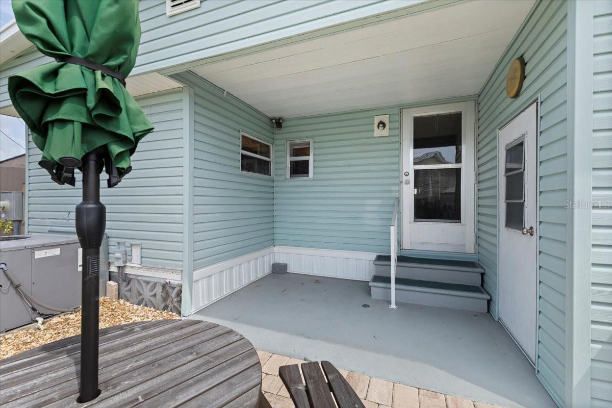 Image 3 of 45 For 2107 Ohio Avenue